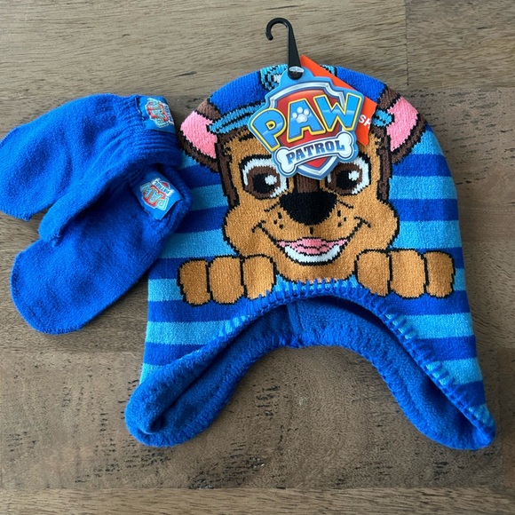 Paw Patrol Brand New hat with matching mittens One size - Picture 1 of 4